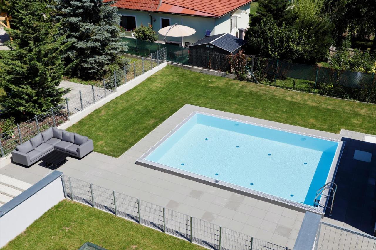 Rooftop Terrace, Free Garage Parking And Pool! Βιέννη Εξωτερικό φωτογραφία